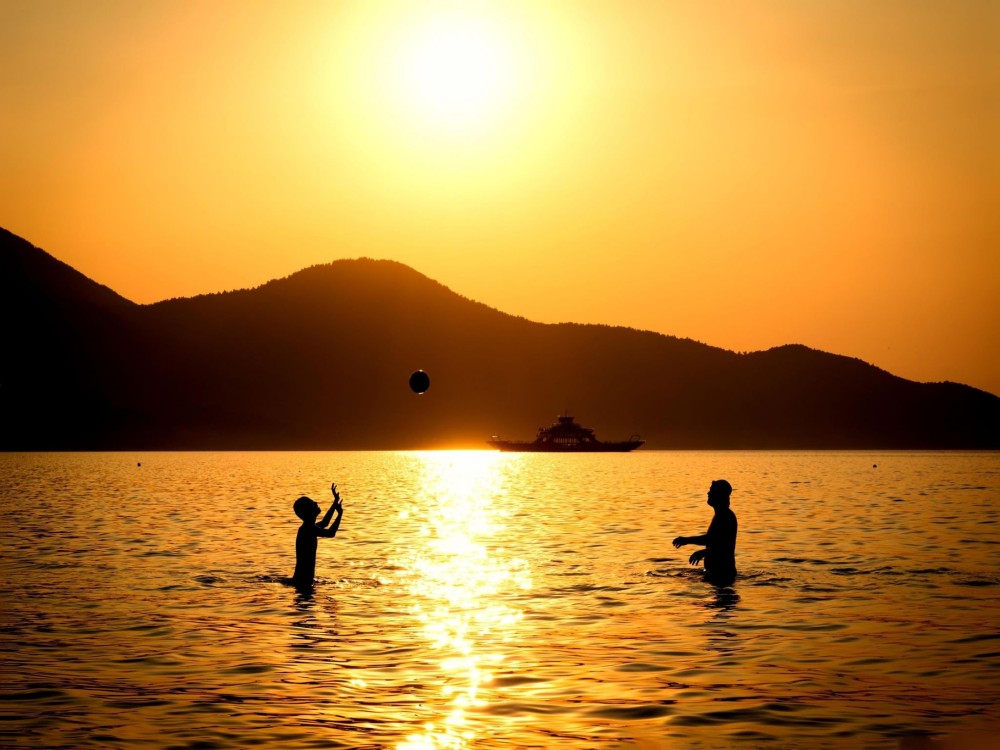 Is Marmaris hot in September?