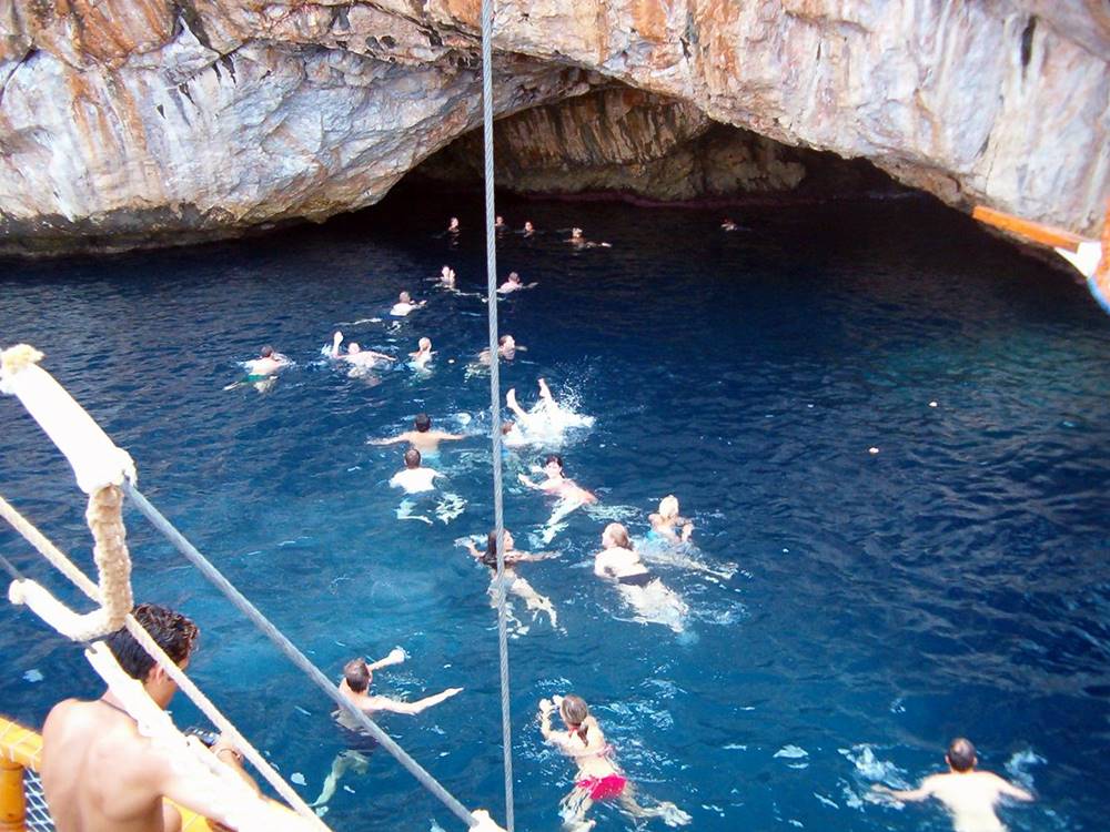 Alanya Pirate Boat Tours