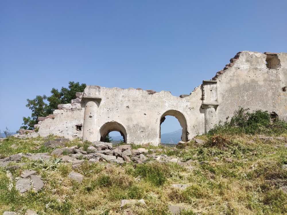 The Historical Side of Cesme: Castles, Ancient Cities, and Timeless Stories