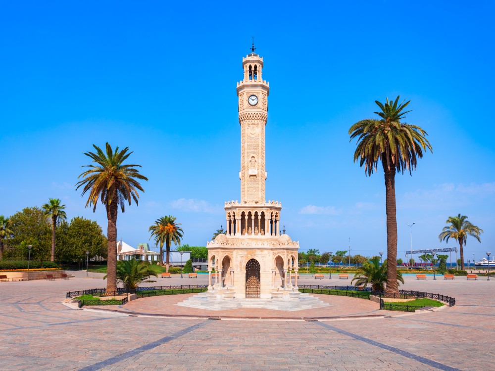 What Makes İzmir a Must-Visit Destination in Turkey?