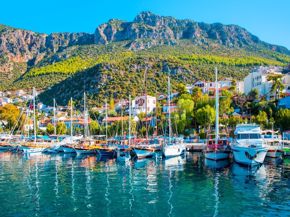 What Are the Top Adventure Activities to Try in Kas?