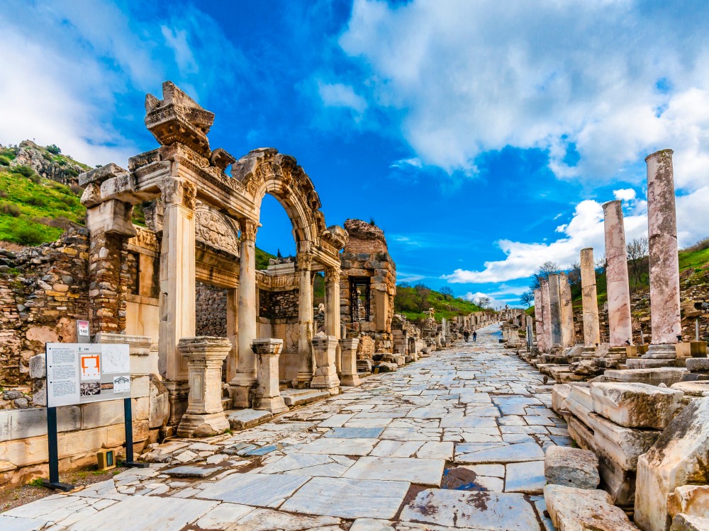 What Is the Best Time to Visit Selcuk and Why?