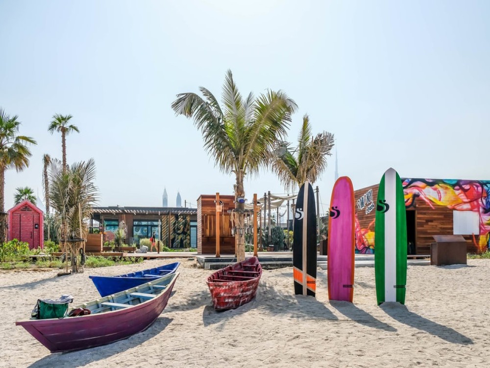 The Best Beaches in Dubai: Relaxation and Watersports