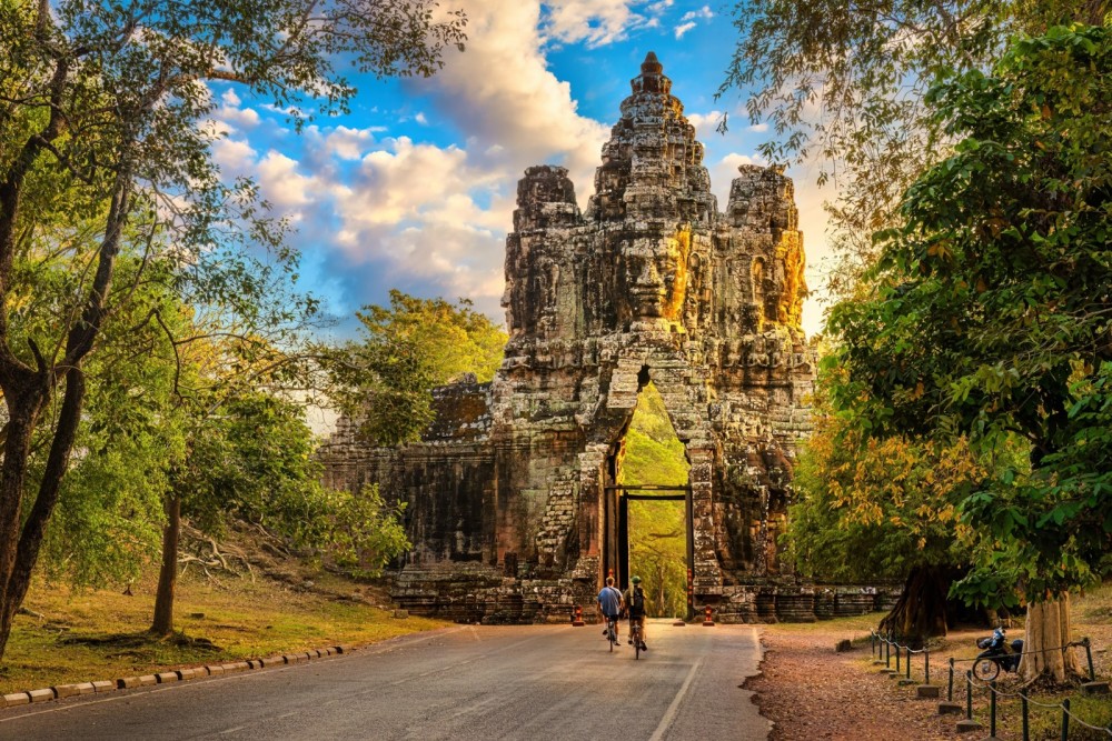 Siem Reap: 2-Day Angkor Sunrise Banteay Srey & Beng Mealea | ®ExcursionMania