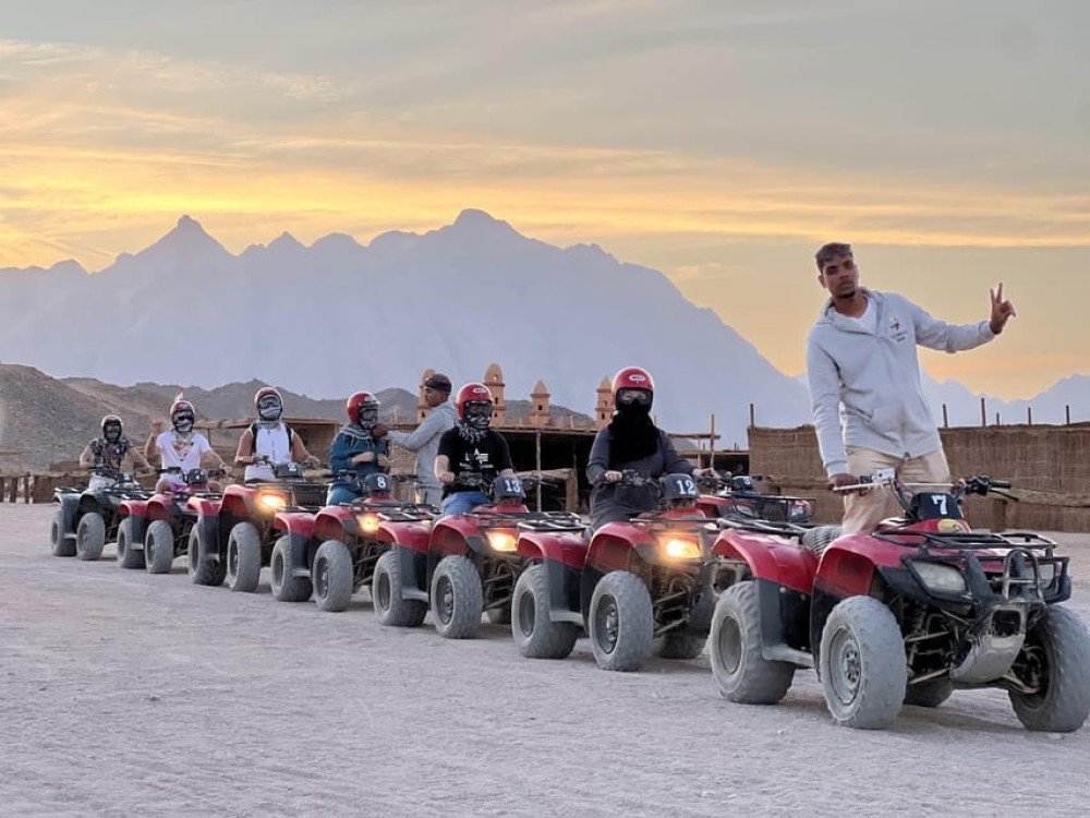 Hurghada: Morning-Afternoon Quad Safari Camel & Transfer | ®ExcursionMania
