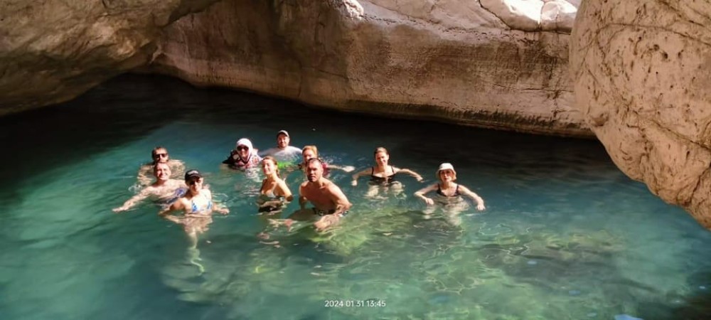 Muscat: Wadi Bani Khalid Oasis & Oman Desert Tour | ®ExcursionMania