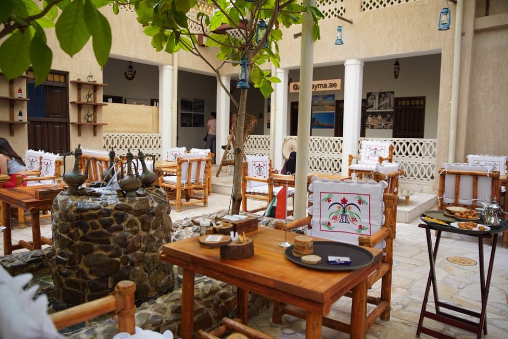 Dubai: Ethnic Emirati Dining Experience | ®ExcursionMania