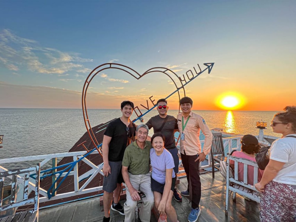 Explore Angkor Sunrise Small-Group Tour & Tonle Sap Sunset | ®ExcursionMania