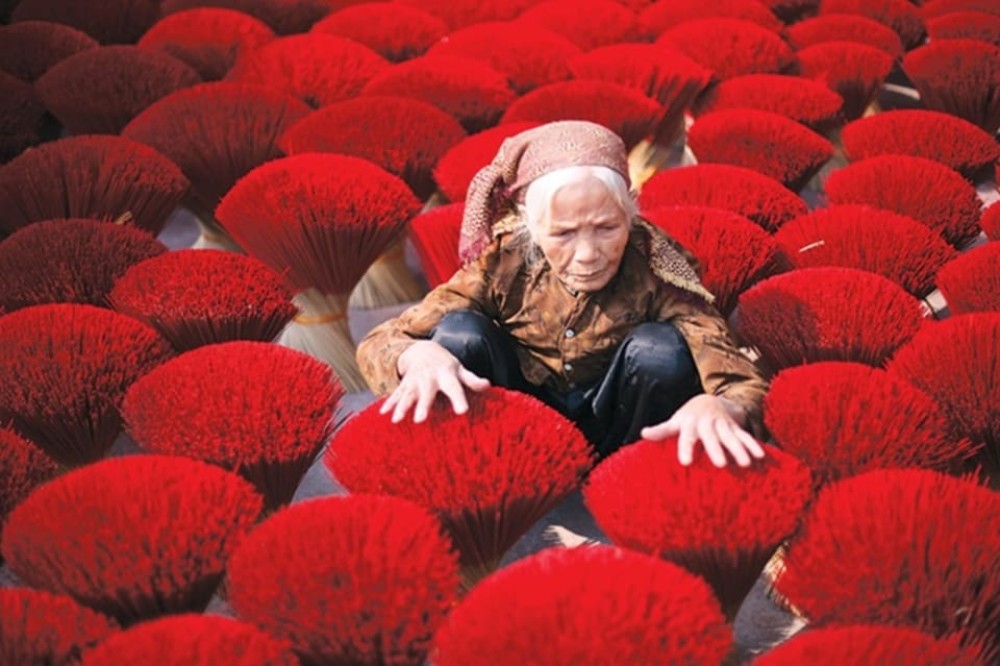 From Hanoi: Incense Village & Train Street Small Group Tour | ®ExcursionMania
