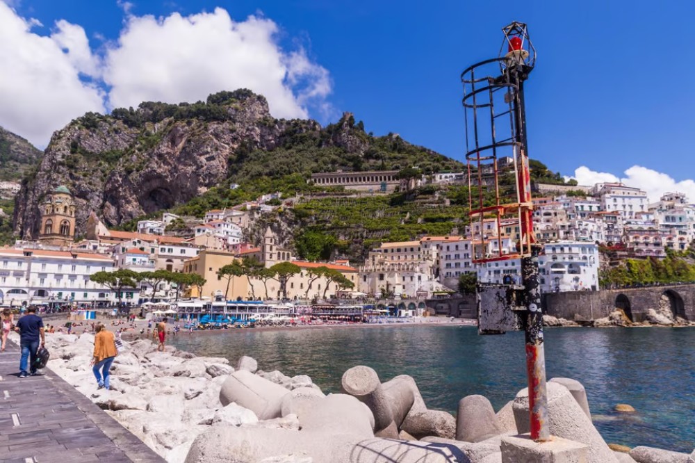 Minibus Tour from Naples: Sorrento, Amalfi and Positano | ®ExcursionMania