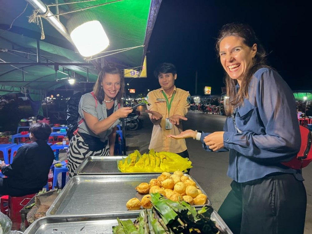 Siem Reap: Street Food Experience by Tuk-Tuk | ®ExcursionMania