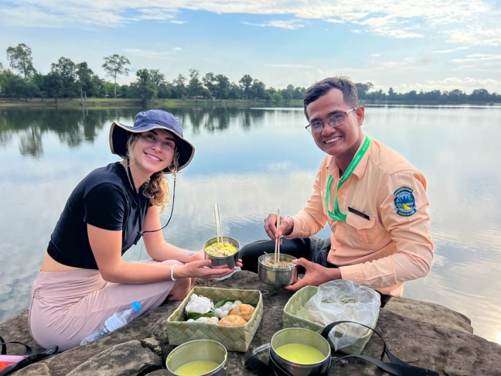 Siem Reap: Angkor Wat Sunrise Tour Via Tuk Tuk & Breakfast | ®ExcursionMania
