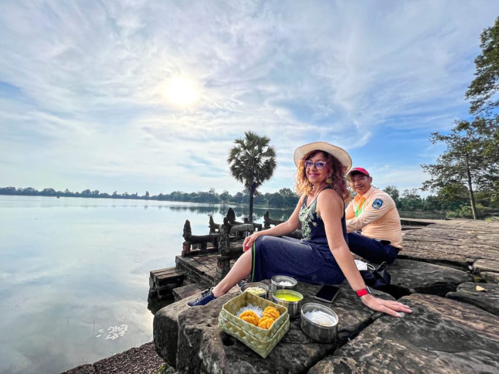 Siem Reap: Angkor Wat Sunrise Tour Via Tuk Tuk & Breakfast | ®ExcursionMania