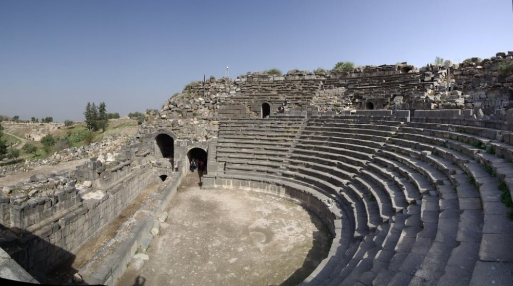 From Amman: Private Jerash, Ajloun Castle And Umm Qais Tour | ®ExcursionMania