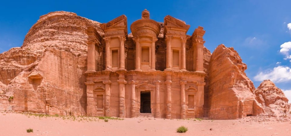 From Amman: Petra and Dead Sea Private Day Tour | ®ExcursionMania