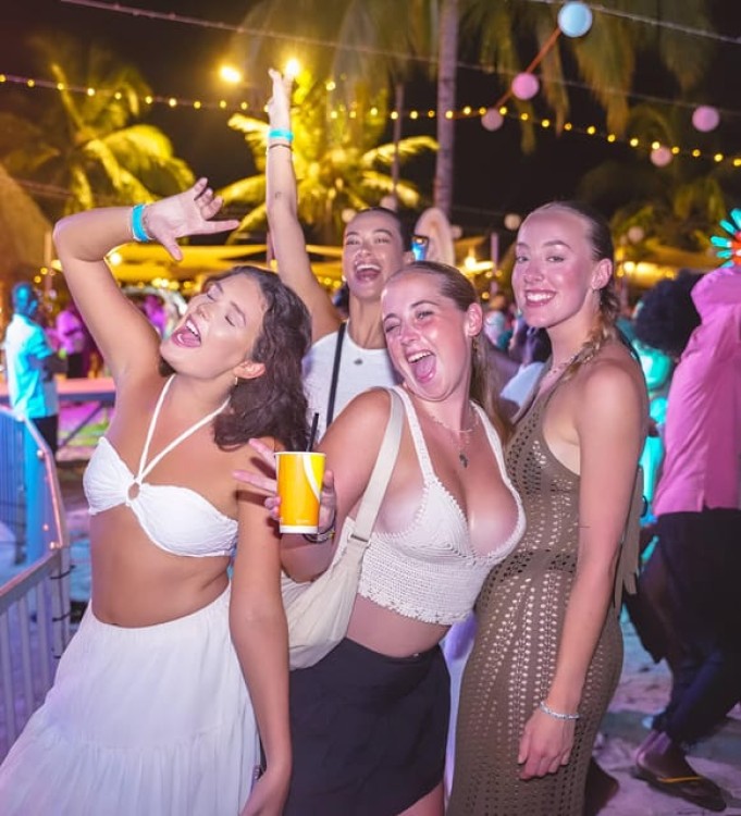 Zanzibar: Kendwa Full Moon Party Round-Trip Transfer | ®ExcursionMania