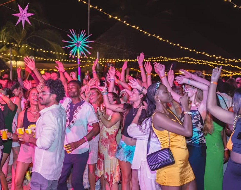 Zanzibar: Kendwa Full Moon Party Round-Trip Transfer | ®ExcursionMania
