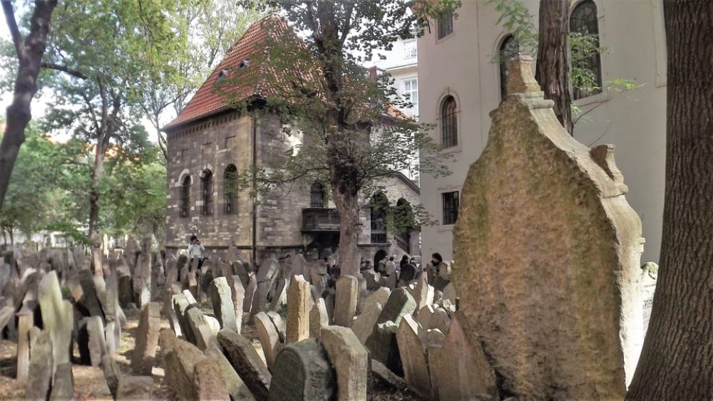 Prague: Prague Castle, Jewish Quarter, Clock Tower Admission | ®ExcursionMania