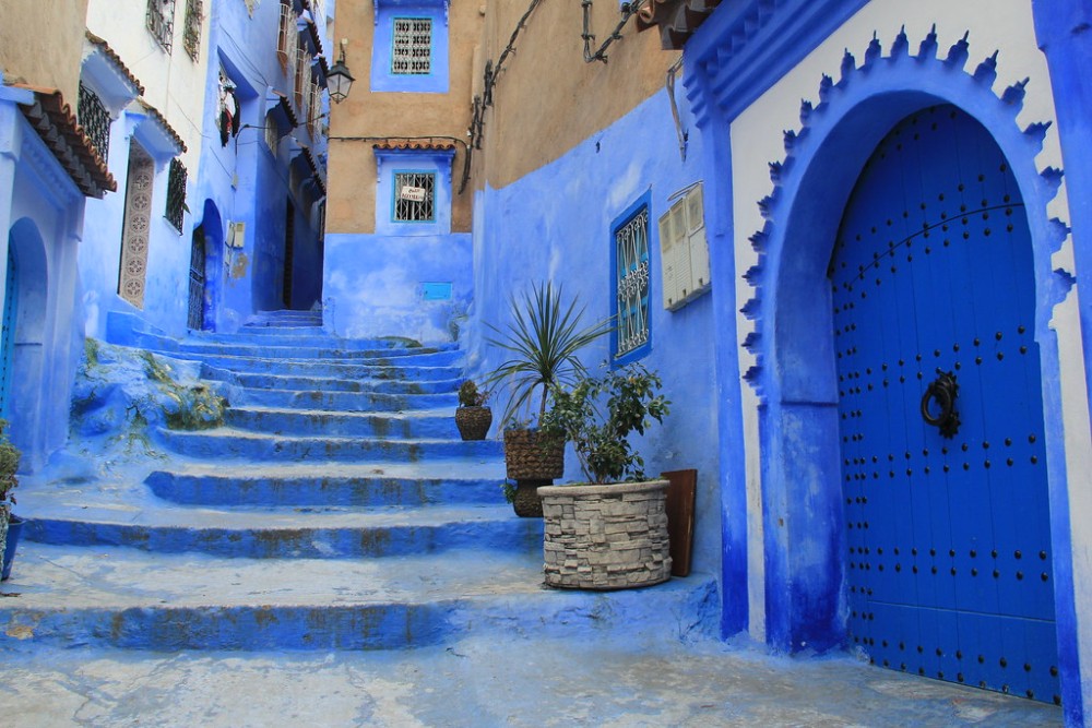 From Fes:2-Day Transfers to Chefchaouen & back to Fez/Tanger | ®ExcursionMania