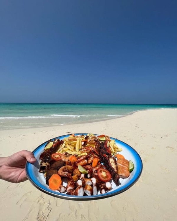Zanzibar Snorkeling and Sandbank Picnic BBQ Lunch | ®ExcursionMania