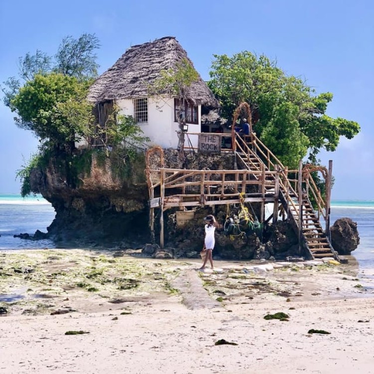 Zanzibar Jozaniforest, Kuza cave, Blue lagoon, Rock Restaurant | ®ExcursionMania