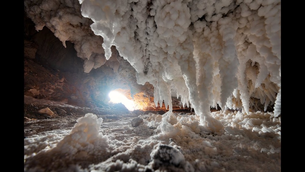 Explore the Salt Mines / City tour | ®ExcursionMania