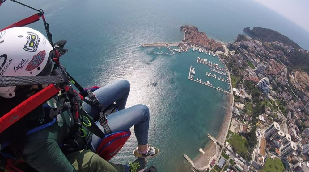 Paragliding Montenegro: Air Excursion Over Budva Old Town | ®ExcursionMania