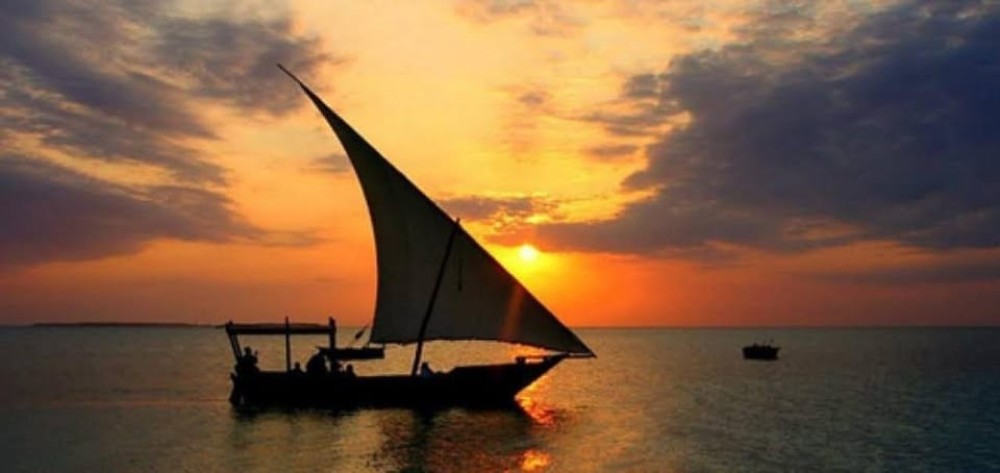 Sunset Dow Cruise at Kendwa Beach | ®ExcursionMania