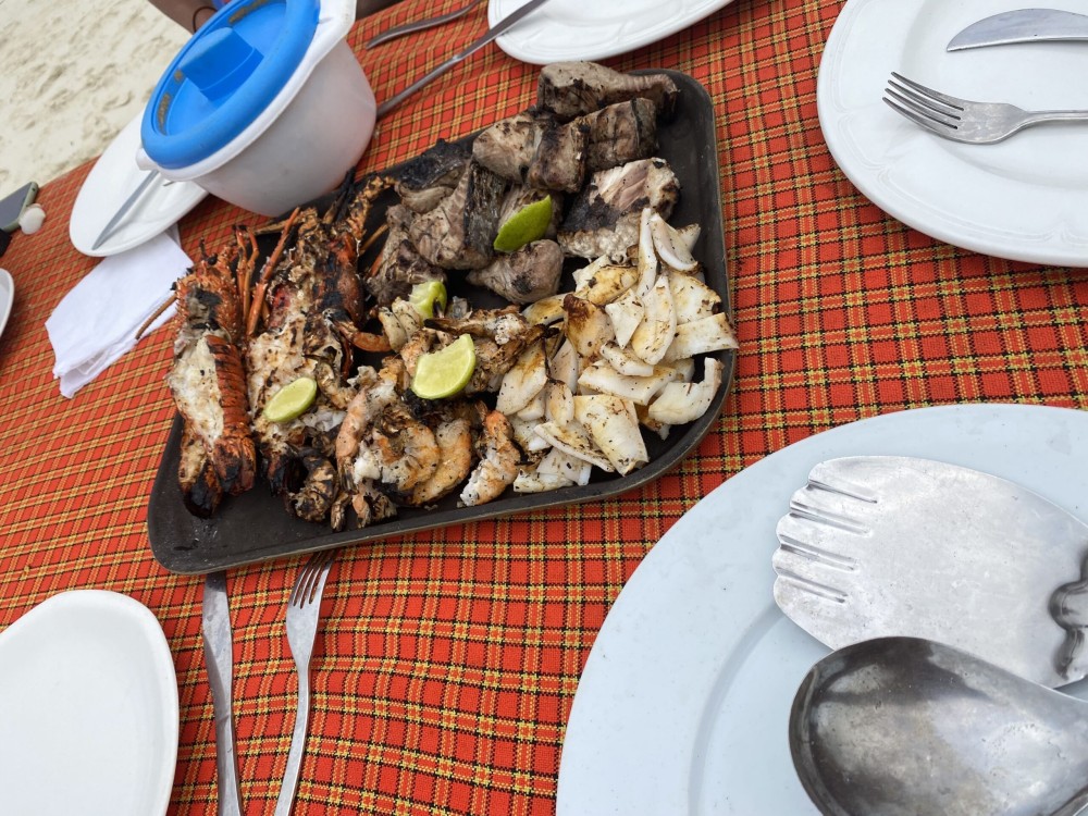 Zanzibar: Pungume Sandbank Sailboat Tour with BBQ Lunch | ®ExcursionMania