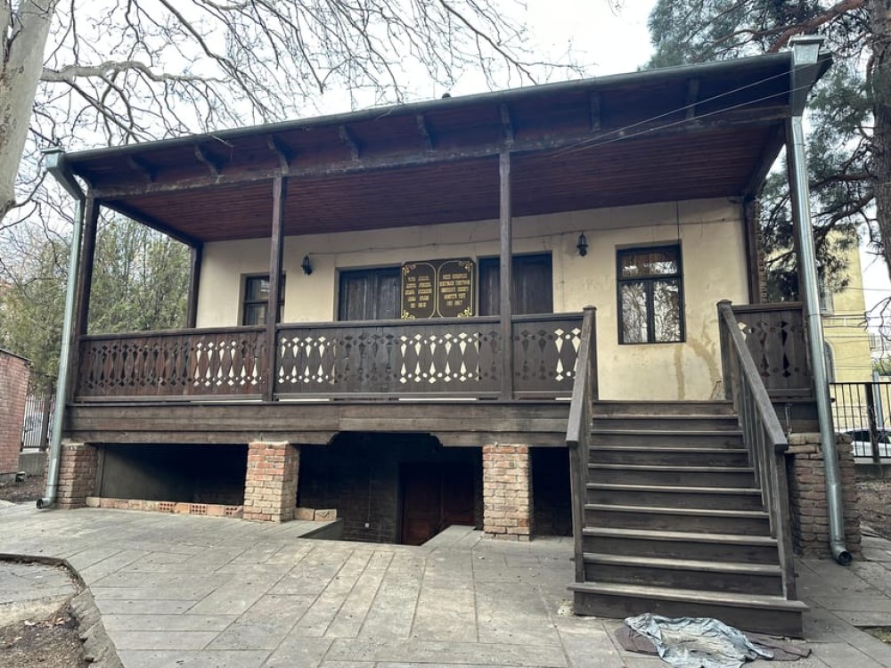Image 10