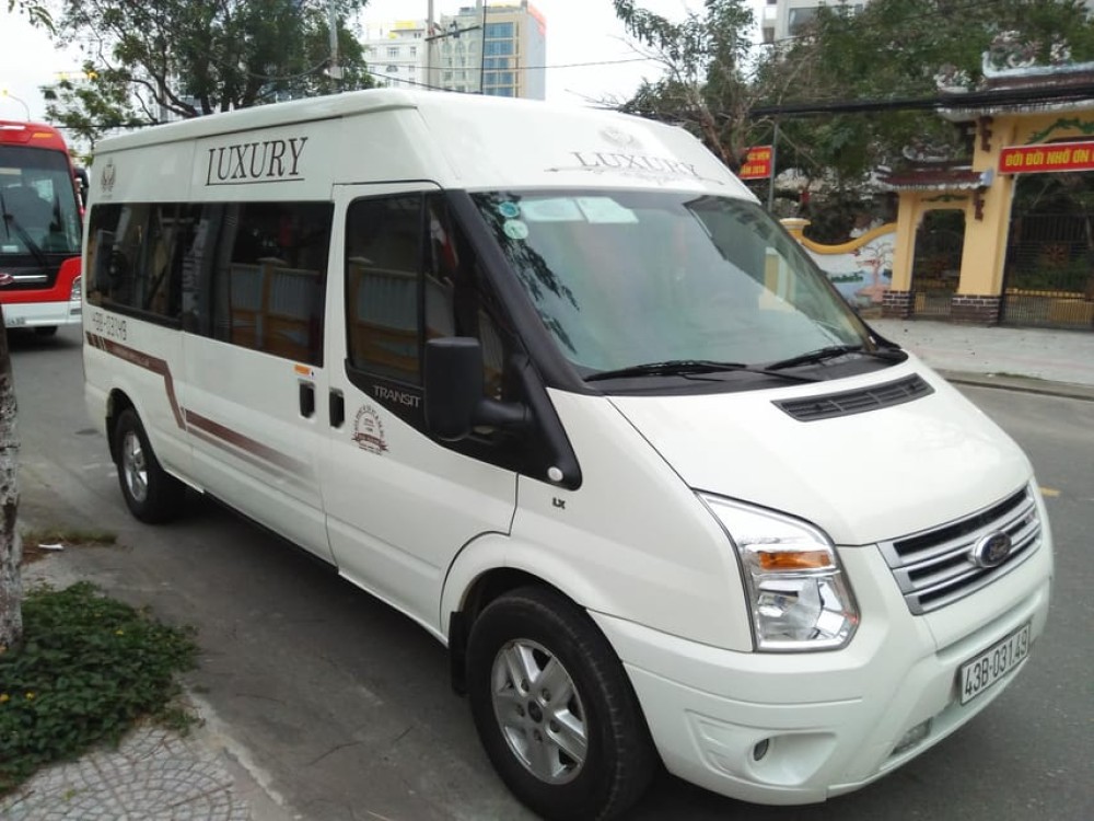 Hue to Hoi An by bus: Hai Van Pass, Lang Co, Marble mountain | ®ExcursionMania