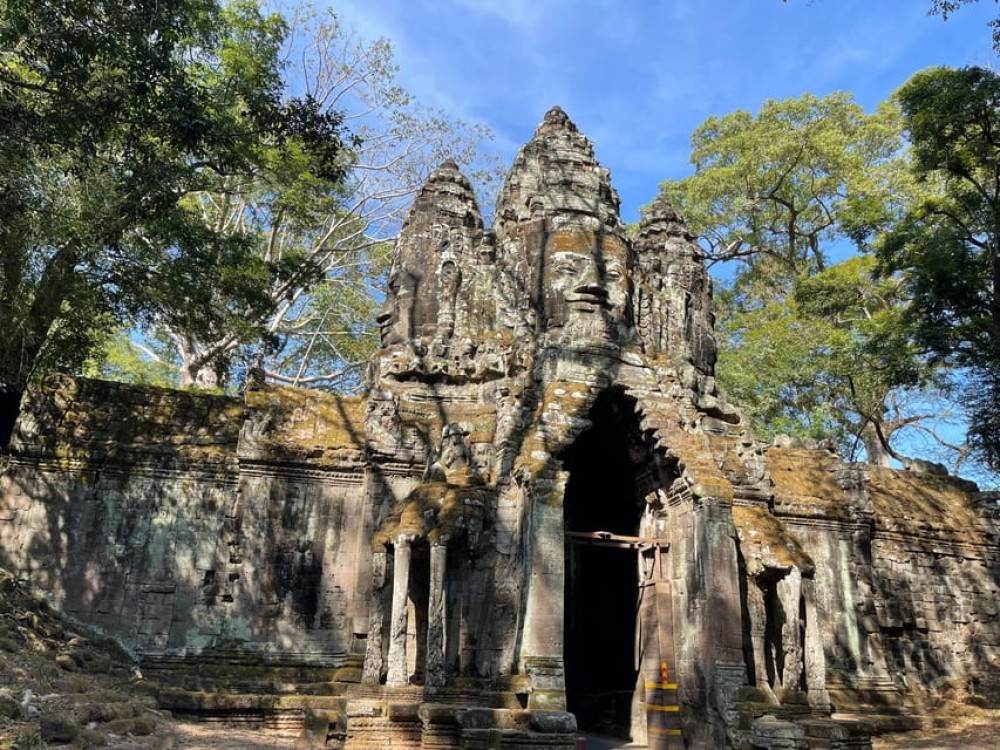 Siem Reap: 2-Day Angkor Sunrise, Banteay Srey, & Beng Mealea | ®ExcursionMania