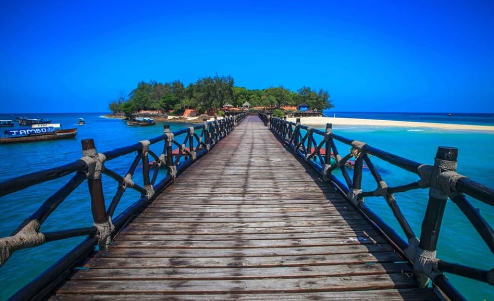 Prison island and Nakupenda sandbank | ®ExcursionMania