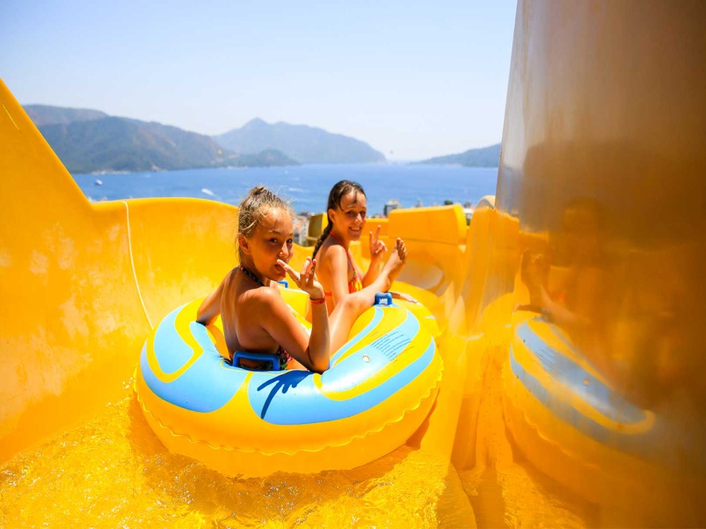 Icmeler Aqua Dream Experience: Water Park Entry & Hotel Transfers | ®ExcursionMania