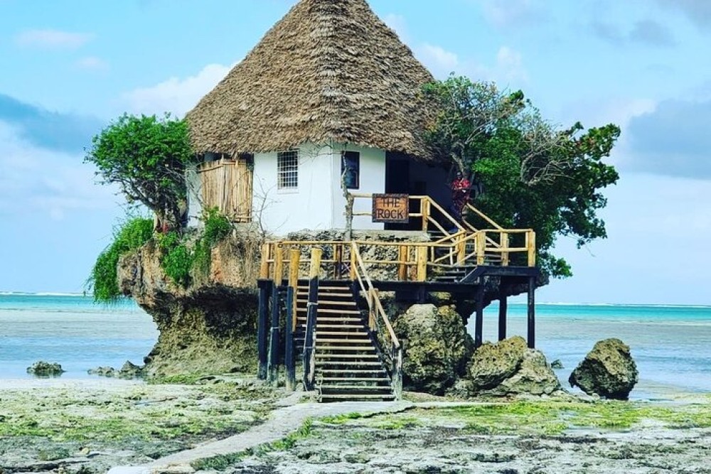Kuza Cave, Starfish, Blue Lagoon, The Rock, Jozani Forest | ®ExcursionMania