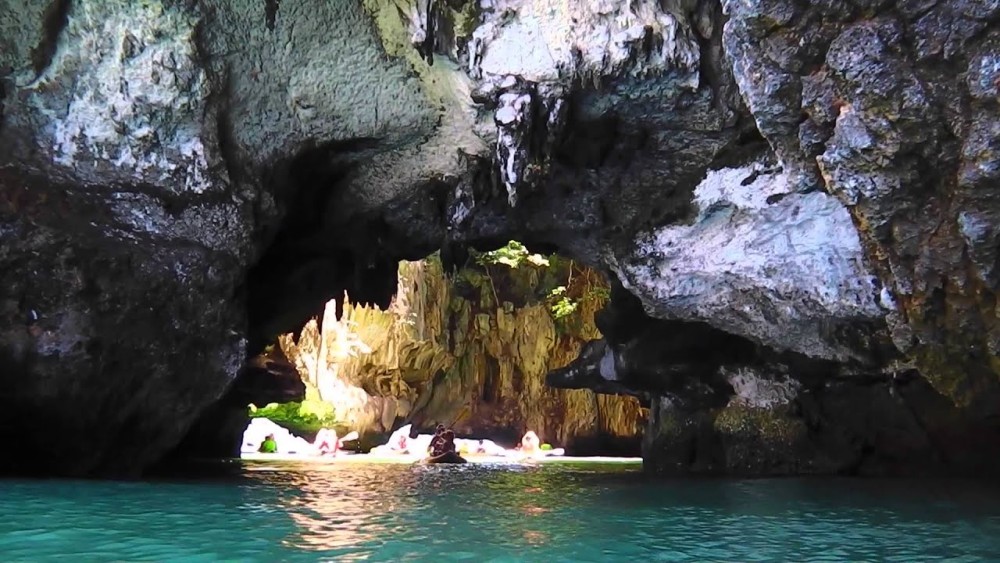 Zanzibar: Stone Town, Jozani Forest, Kuza Cave & The Rock | ®ExcursionMania