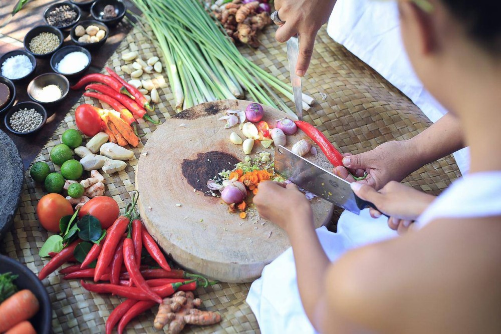 Kuza Cave, The Rock Restaurant, Spice Tour, Horseback Riding | ®ExcursionMania