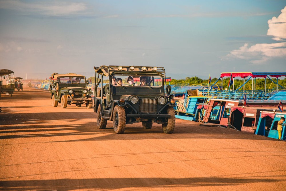 Floating Village Sunset Boat & Jeep Tour inclusive Drinks | ®ExcursionMania