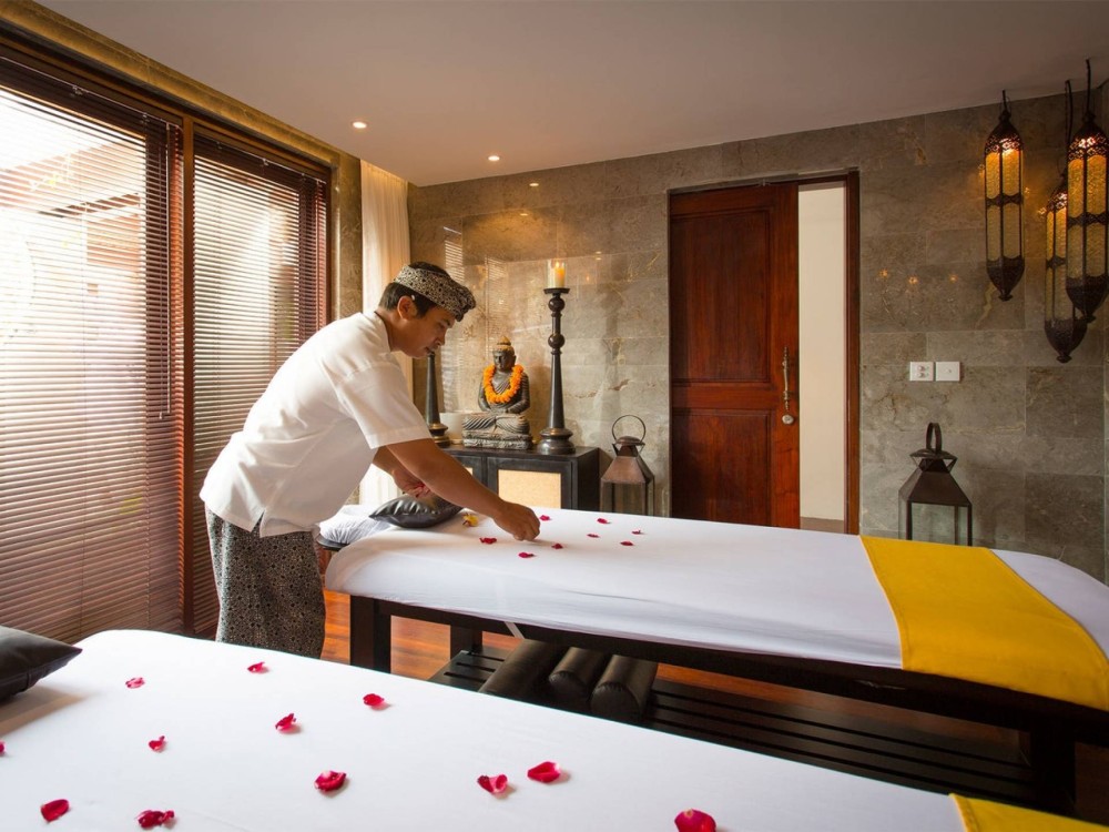 Deep Tissue Massage Treatment Home Service | ®ExcursionMania