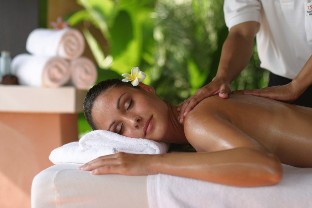 Deep Tissue Massage Treatment Home Service | ®ExcursionMania