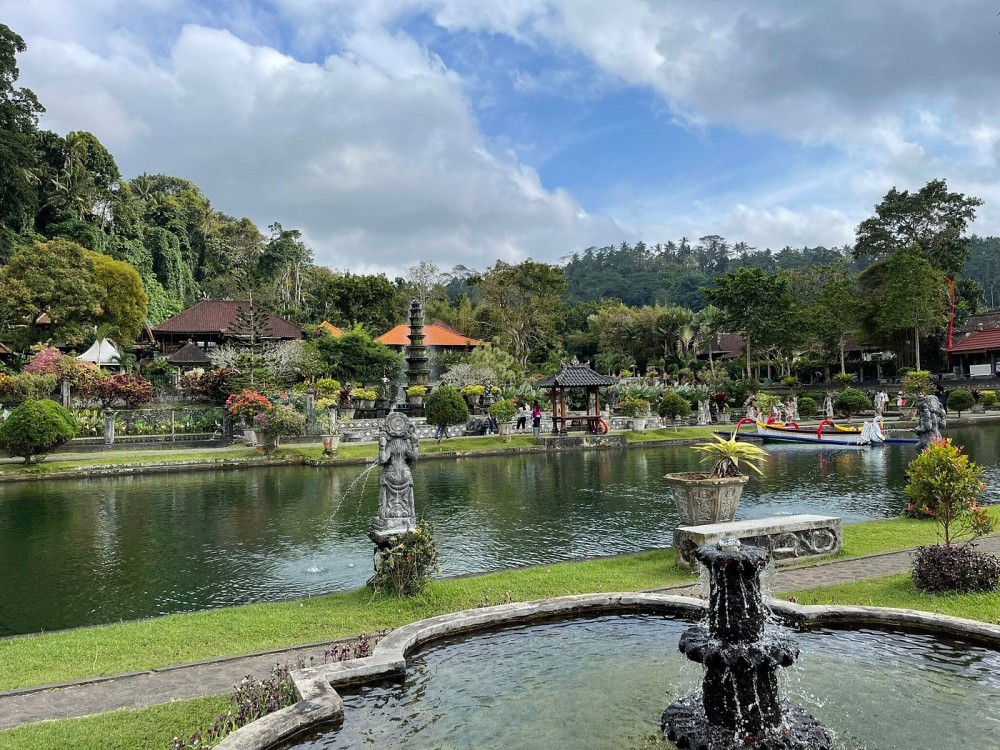 Private Tour: Heaven Gate Temple,Tirta Gangga and Blue Lagoon Snorkell | ®ExcursionMania