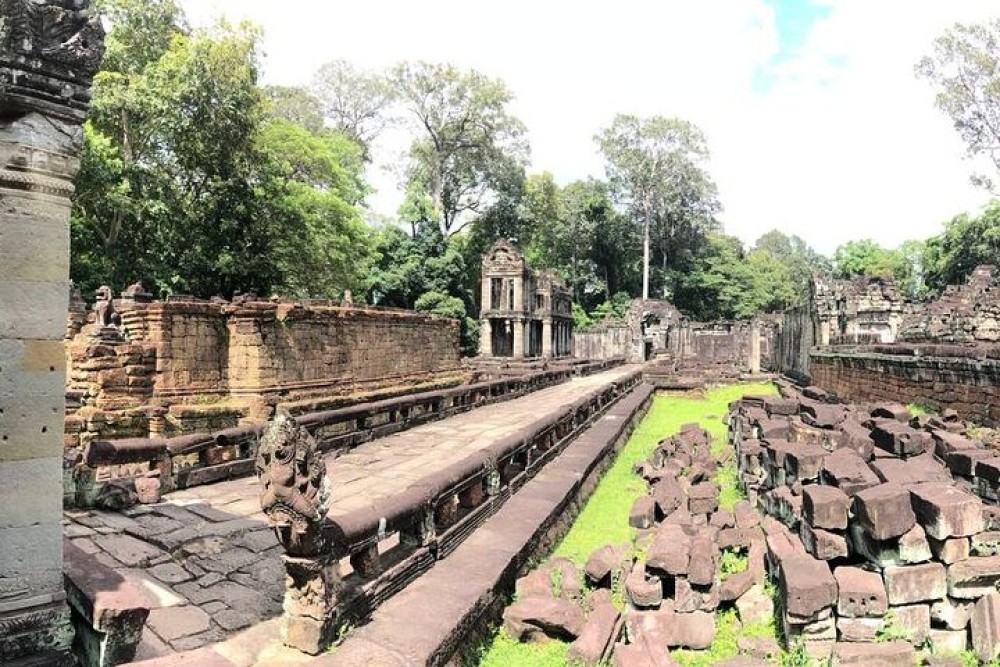 Private Full-Day Banteay Srei with Grand Temples A/C Vehicles | ®ExcursionMania