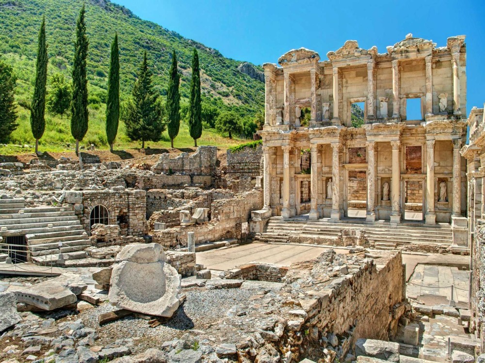 From Izmir to Ephesus: A Guided Historical Experience | ®ExcursionMania