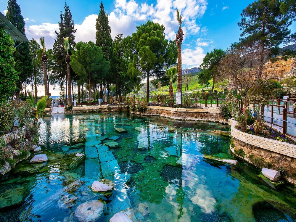 From Antalya: Full-Day Pamukkale & Hierapolis Tour w/Lunch | ®ExcursionMania