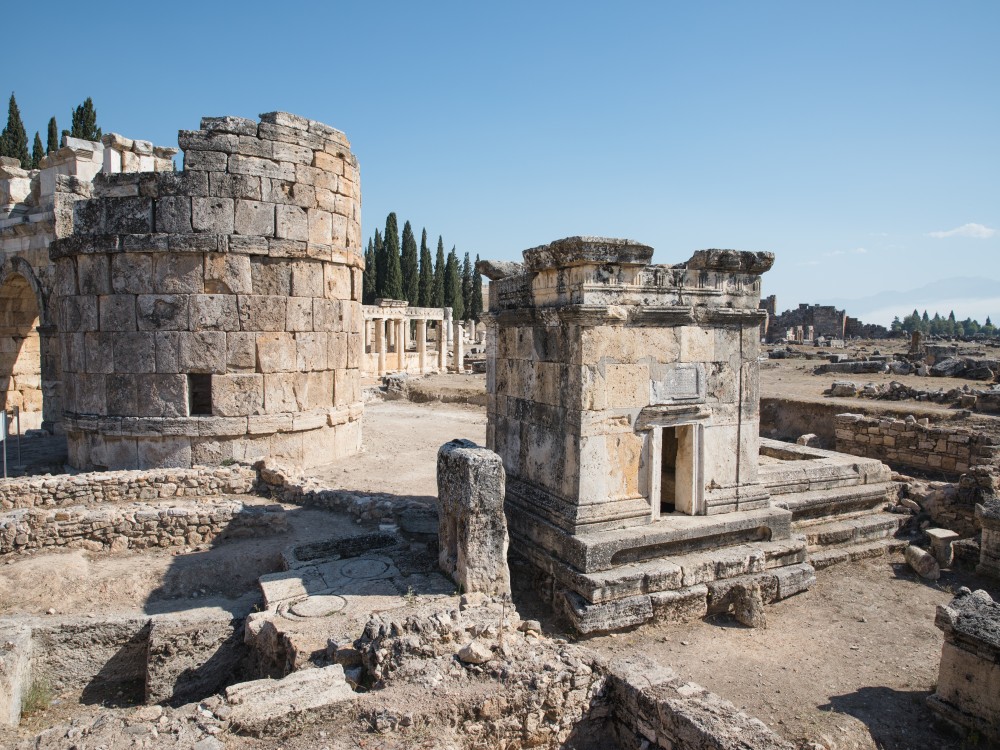 From Antalya: Full-Day Pamukkale & Hierapolis Tour w/Lunch | ®ExcursionMania