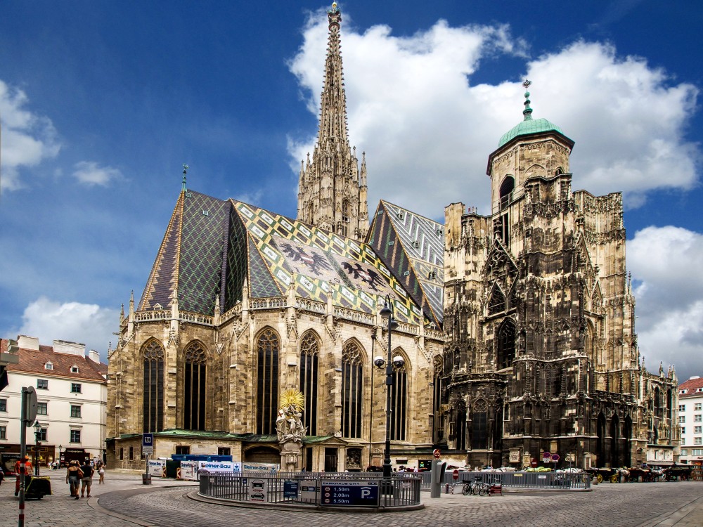 Vienna: Small Group Guided Walking Tour of City Highlights | ®ExcursionMania