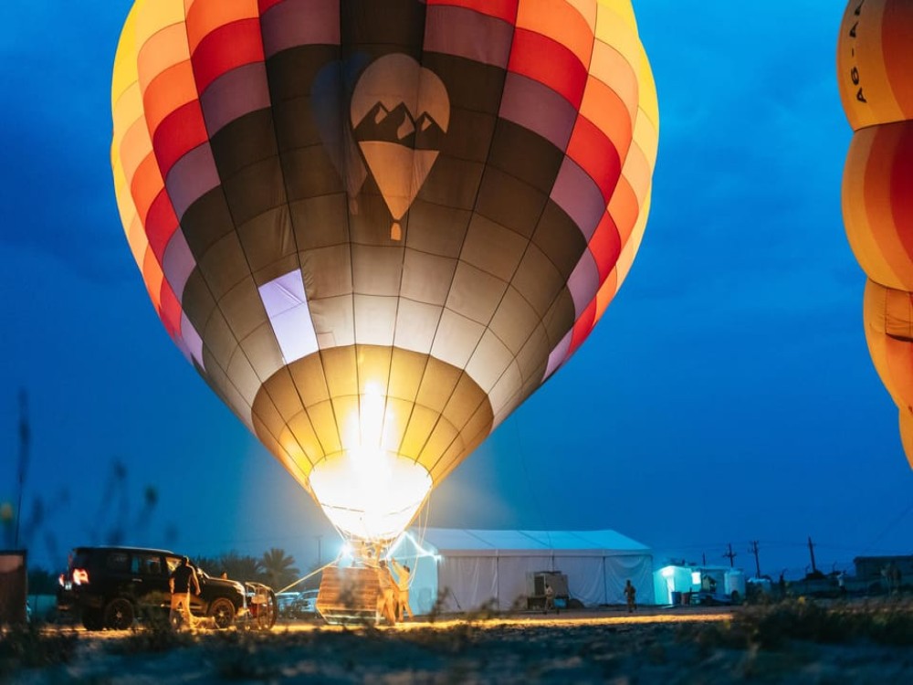 Dubai: Sunrise Balloon Flight with Camel Ride & Breakfast | ®ExcursionMania