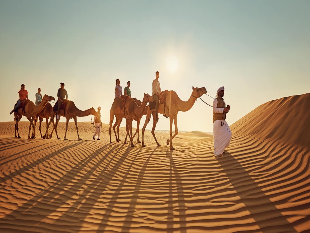 Dubai: Sunrise Balloon Flight with Camel Ride & Breakfast | ®ExcursionMania