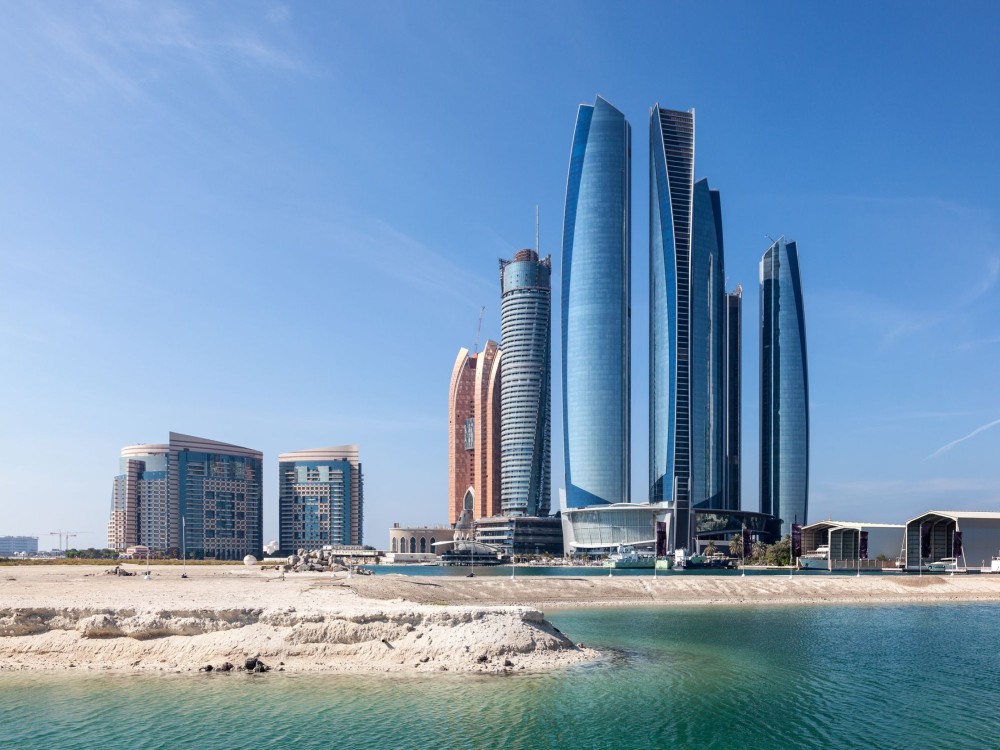 From Dubai: Abu Dhabi City Sightseeing & Sheikh Zayed Mosque | ®ExcursionMania