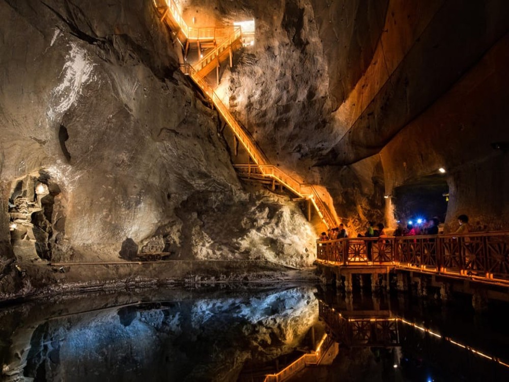 Auschwitz & Wieliczka Salt Mine: A Full Day of History and Reflection | ®ExcursionMania